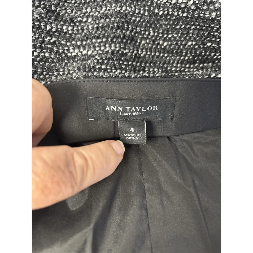 Ann Taylor Women Pencil Skirt Size 4 Black White Gray Tweed Wool Blend Lined